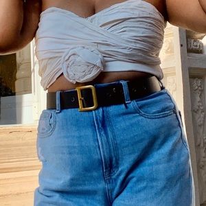 Ruffle strapless crop top